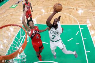 生涯共传出 生涯共传出